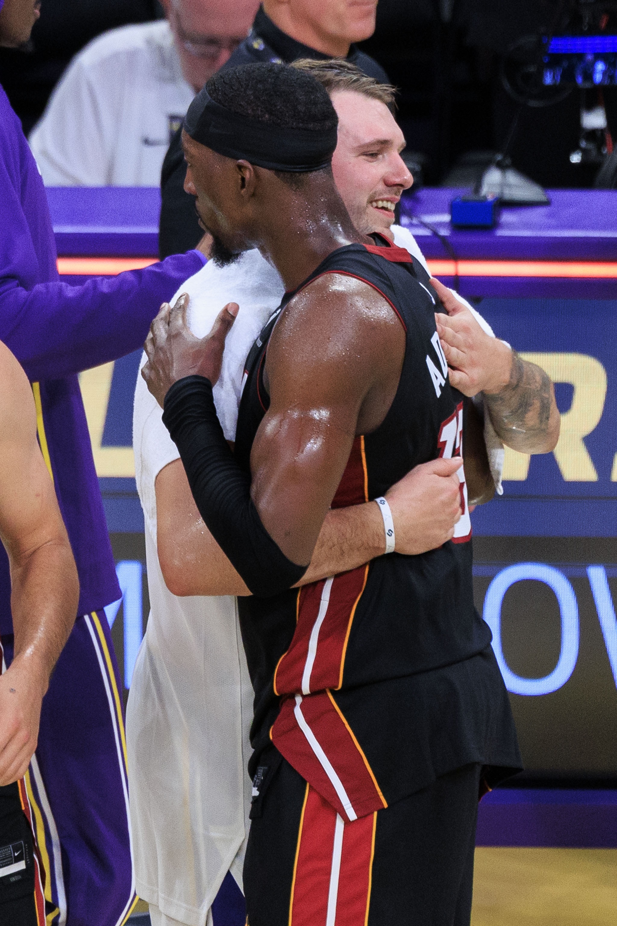 开云娱乐-纪录将很快被打破？帕森斯：如果83分很容易 东契奇咋没砍一个