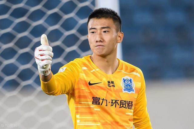 广州城最佳新秀化身新王大雷 央视呼吁让他进国足